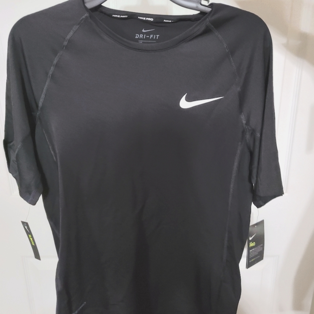 Nike t-shirt